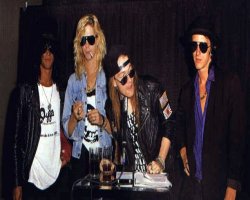 Guns 'N Roses Band Photo 2